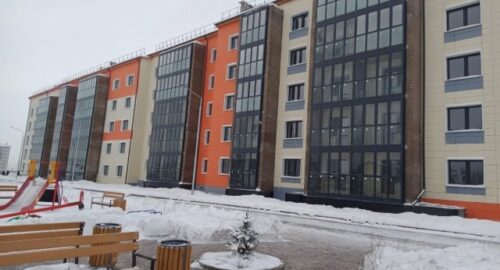 Дети-сироты и бюджетники из Канска получили ключи от квартир
