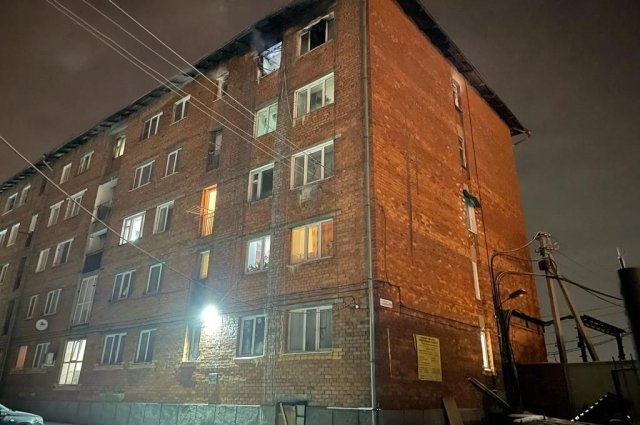 Во время пожара в Иркутске погибли супруги и их 9-летний сын