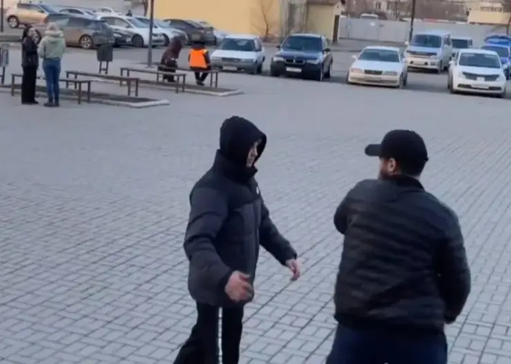 Скандального блогера Рзаева из Красноярска призвали в армию