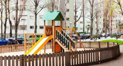 В Гилевской роще Тюмени убрали нелегальные горки