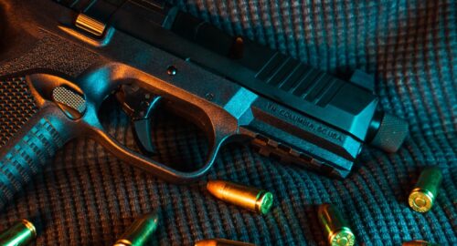 Томичка госпитализировалась с пистолетом чтобы скрыть его от ребенка