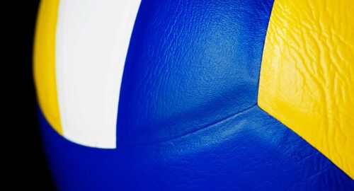 Волейболистки «Енисея» одолели «Омичку» в пяти сетах