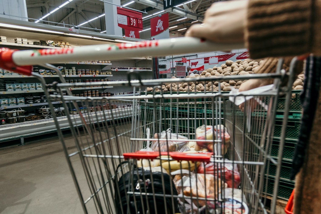Стоимость потребительской корзины тюменцев снизилась более чем на 400 рублей