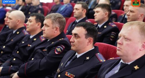 В Кузбассе 2500 полицейским будут доплачивать по 10 тысяч рублей в месяц
