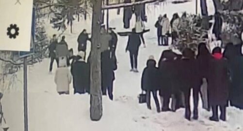 Омские студенты зачинили массовую драку из-за девушки