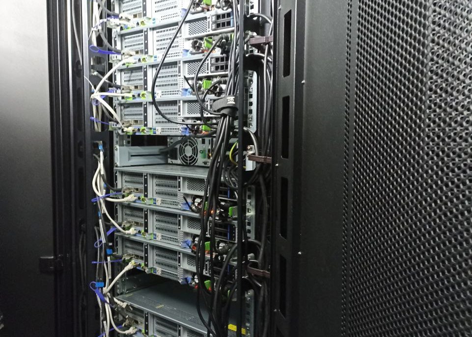 В Новосибирске заработал суперкомпьютерный центр мощностью 300 TFLOPS