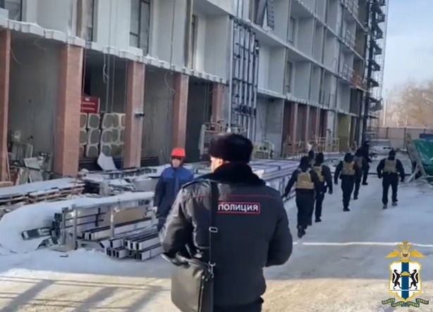 В Новосибирске шестерых мигрантов выдворят за пределы страны