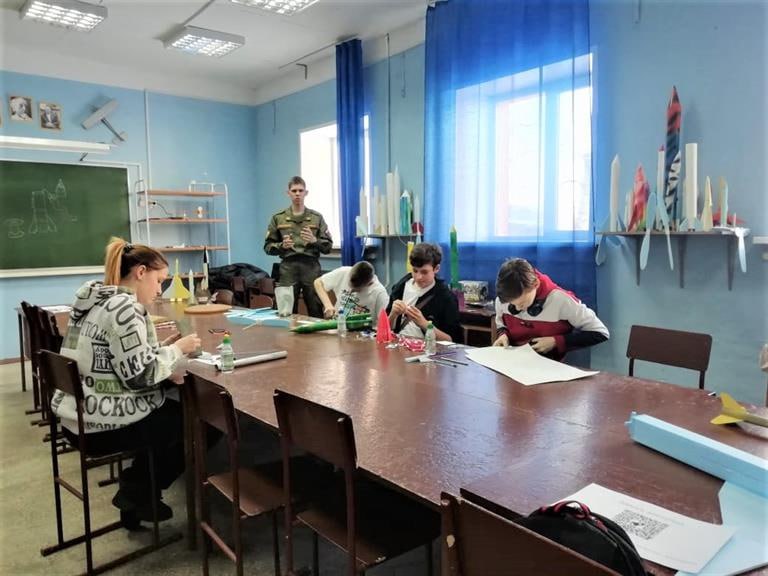 Красноярских школьников начнут обучать управлению дронами с 1 сентября