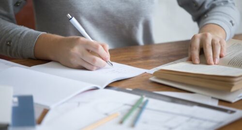 В Новосибирске школьников заставляют ходить во время каникул на подготовку к ОГЭ
