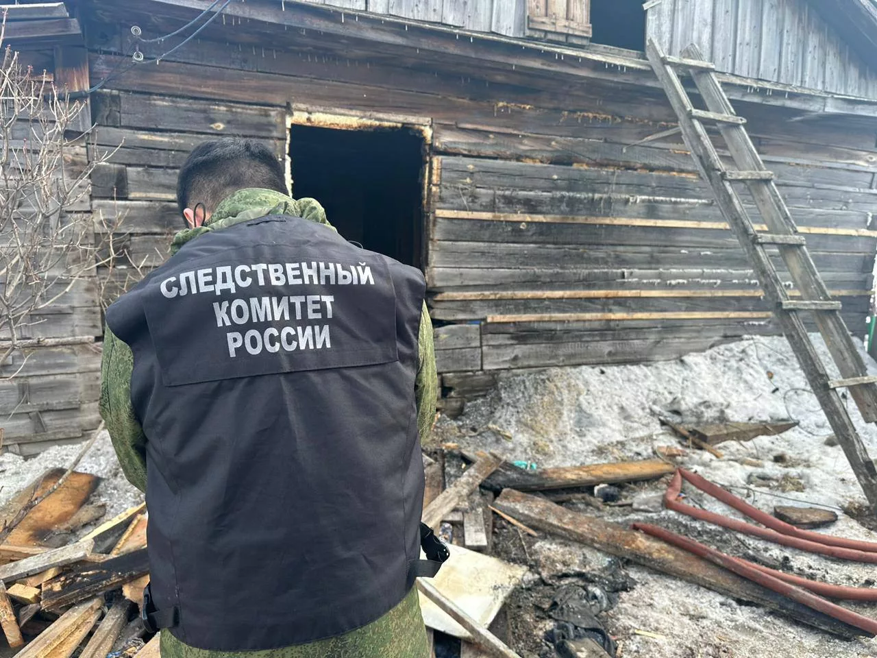 Уголовное дело завели после гибели ребенка в пожаре в Красноярском крае