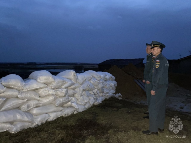 Жители тюменских сел из-за паводка останутся без света