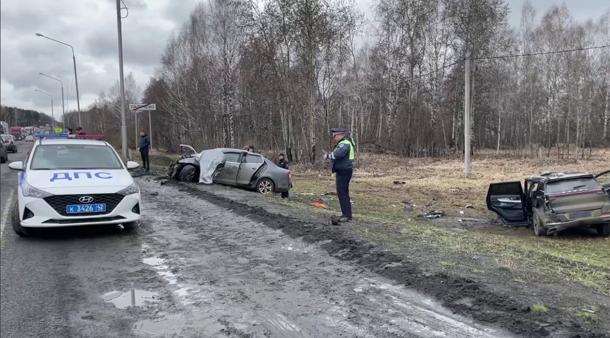На кемеровской трассе произошло смертельное ДТП