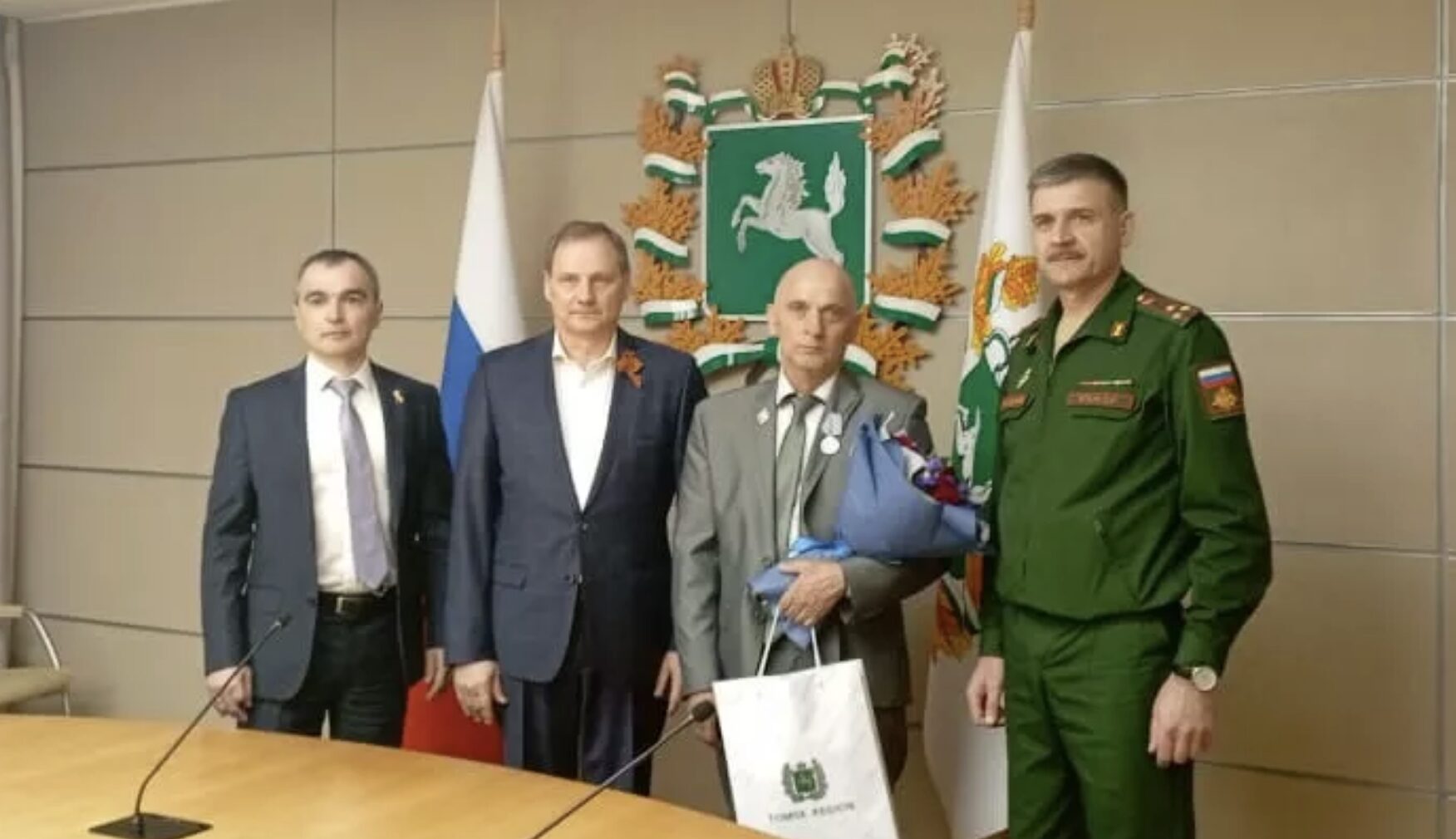 Боец с зоны СВО получил медаль «За отвагу» в Томске