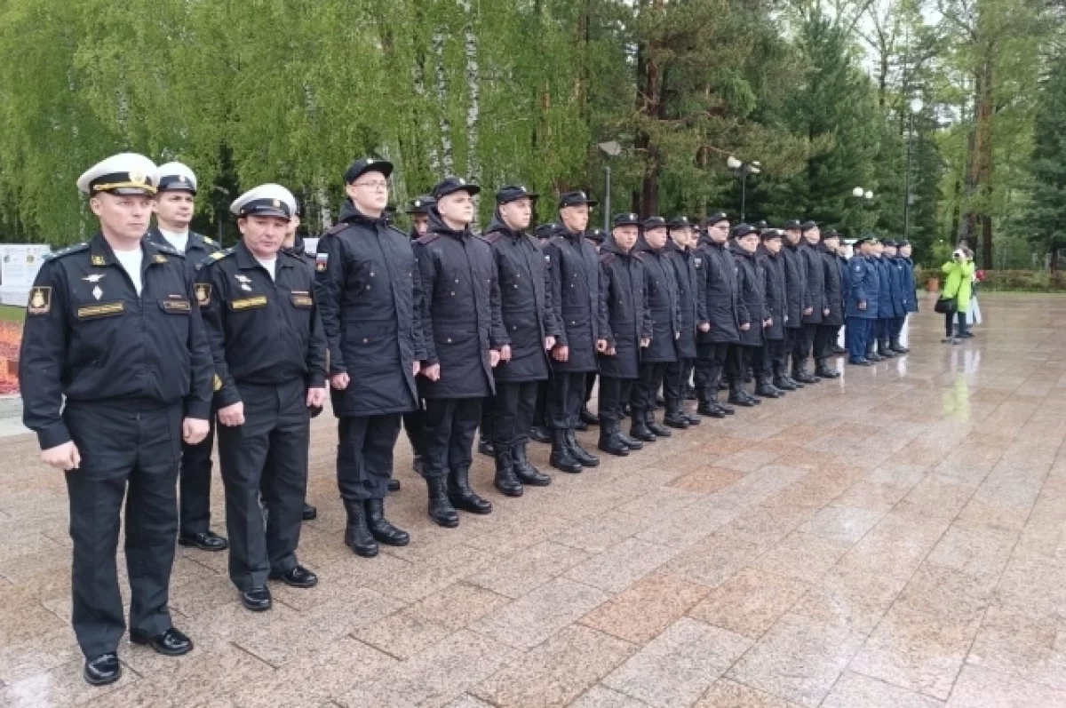 На военную службу отправили очередную партию томских призывников