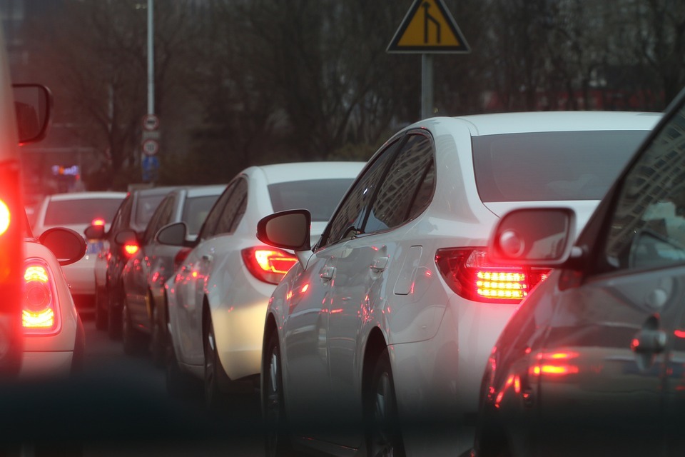 Автомобили застряли на Димитровском мосту в Новосибирске