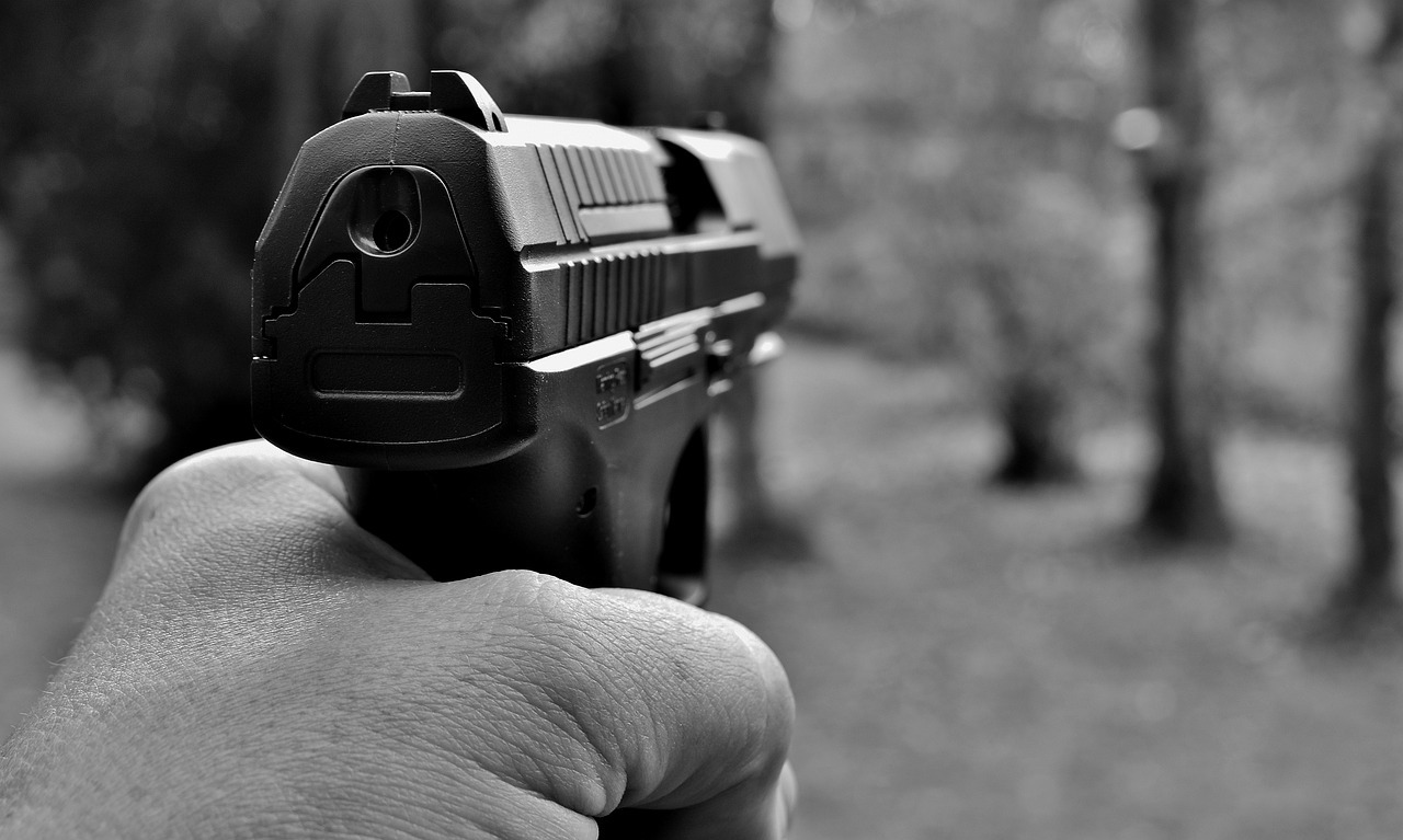 Новосибирцы сообщили о стрельбе на Покатной