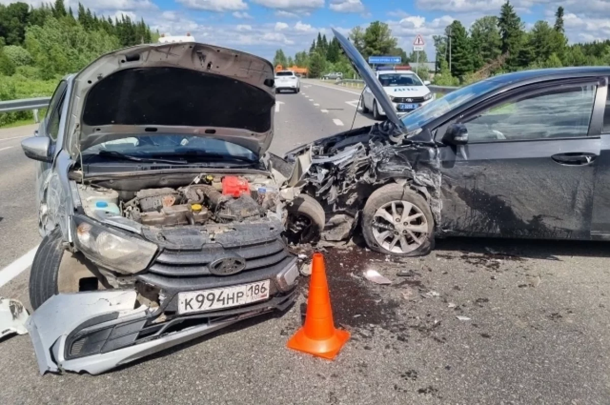 На трассе Тюмень – Ханты-Мансийск разбились три автомобиля