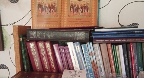 Иконы и православные книги доставили из Томска на Донбасс