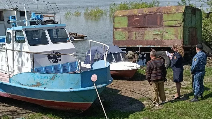 В Томской области по суду владельца катера обязали привести его в порядок