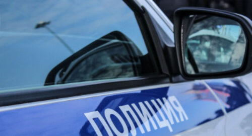 Парни в масках и с молотком набросились на бизнесмена в Екатеринбурге