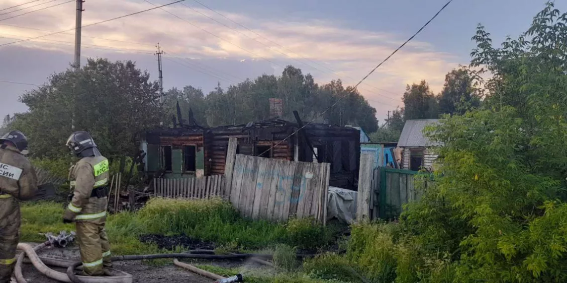 Под Новосибирском во время пожара в доме погибли четыре человека