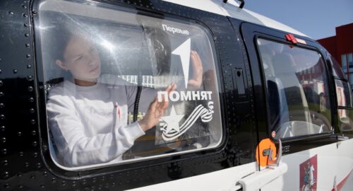 К 80-летию Победы Первые украсят окна по всей России памятными наклейками