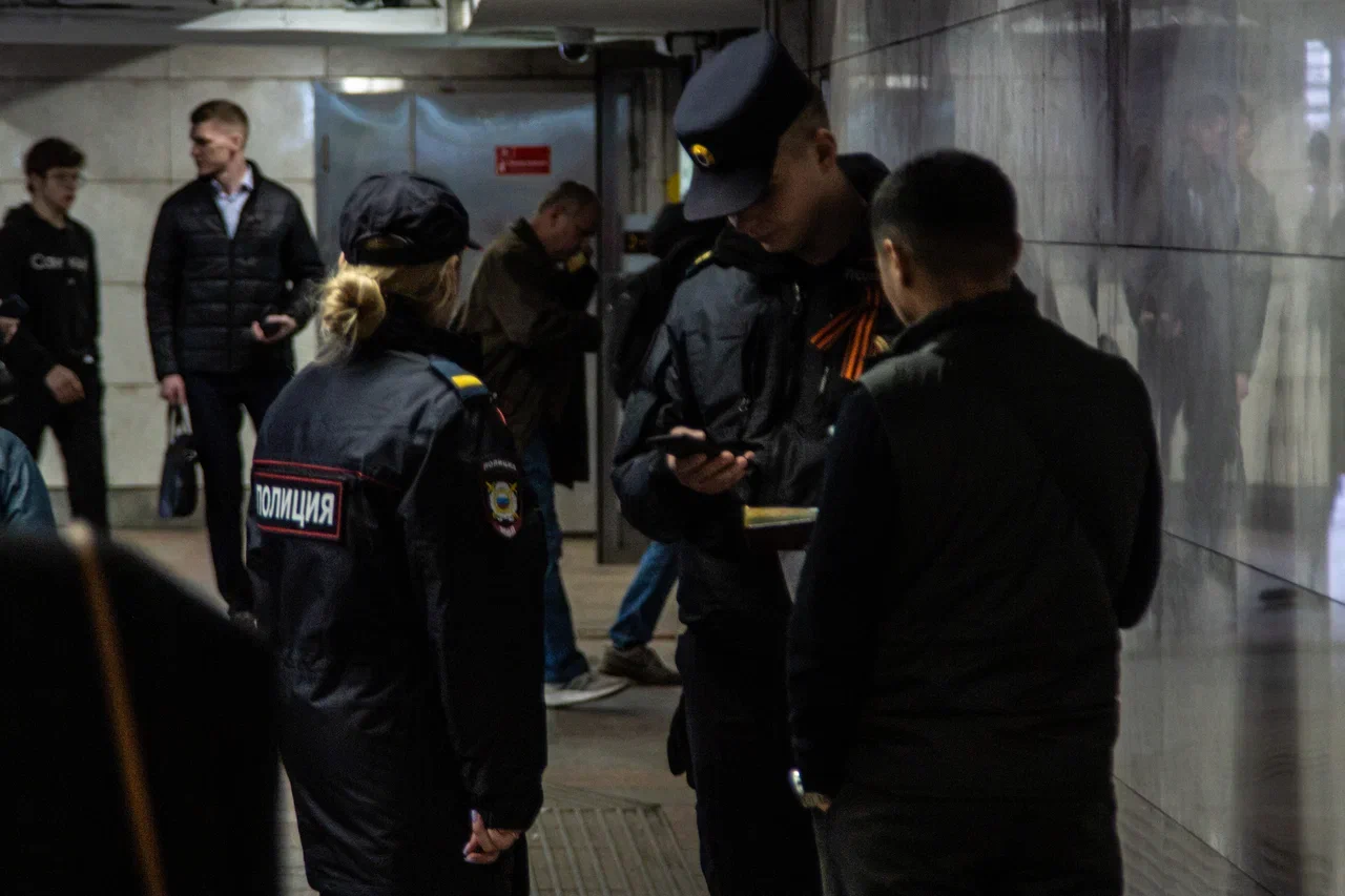 Приставы выдворили африканца из России через год после отчисления из вуза Томска