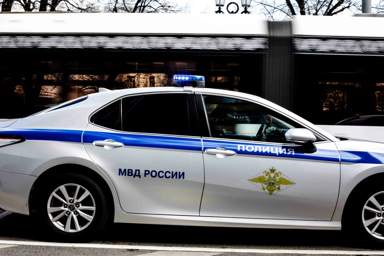 На закрытую вечеринку для участников ПМЭФ прибыли полицейские