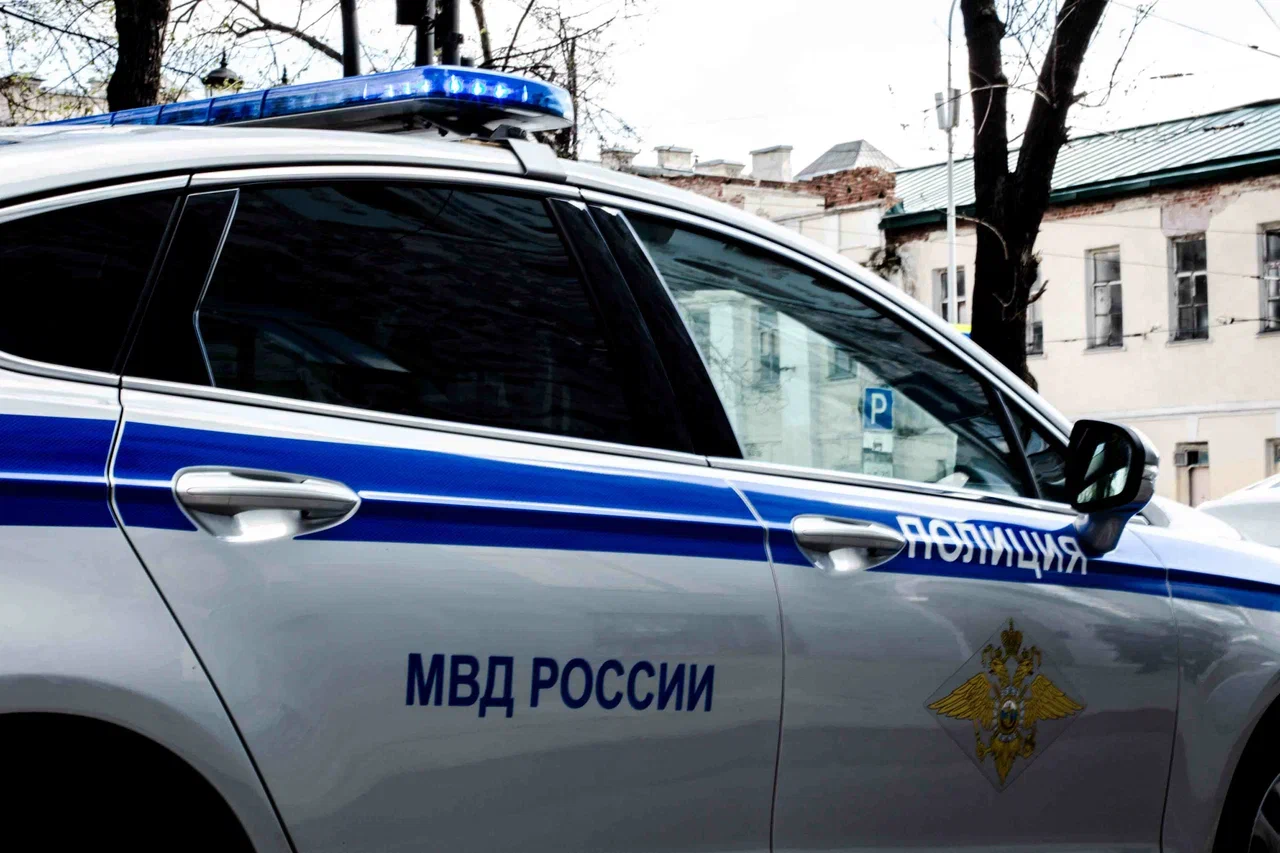 Кузбассовца наказали штрафом за голый «перформанс» у окна